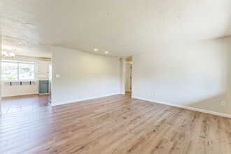 1331 SE Duke Dr in Hillsboro, OR - Building Photo - Building Photo