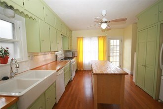 1027 W Cottage St in Houston, TX - Building Photo - Building Photo