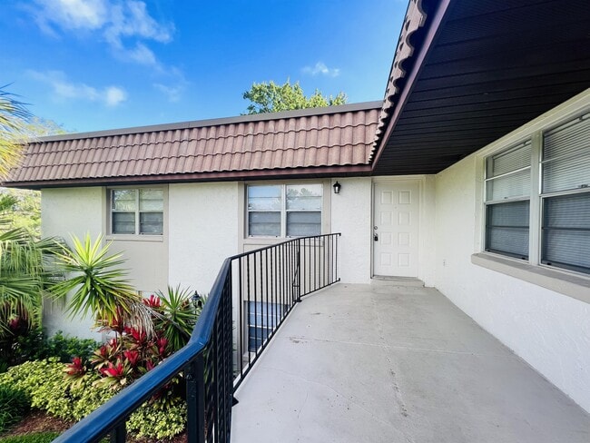 property at 58 Windtree Ln