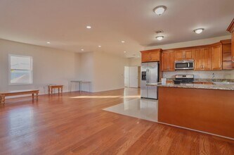 52 Paterson St in Jersey City, NJ - Building Photo - Building Photo