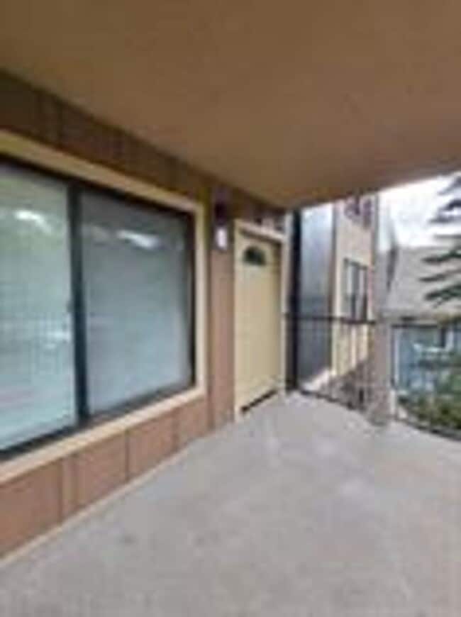 326 N Main St