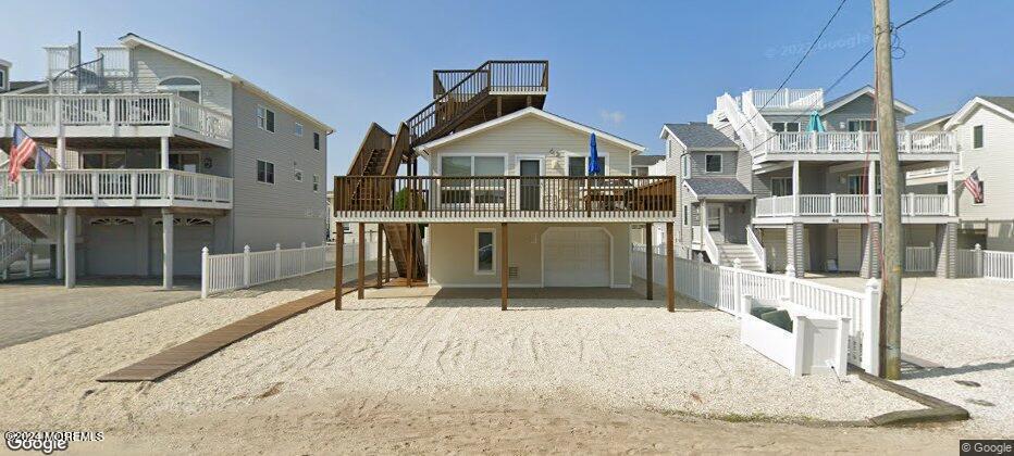 42 S 2nd St in Surf City, NJ - Foto de edificio