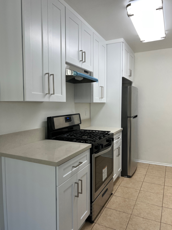 property at 13423 Burbank Blvd