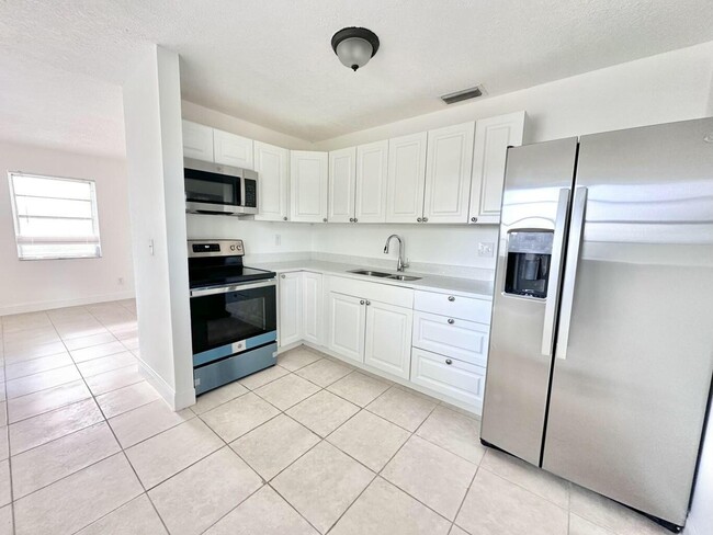 property at 906 Foresteria Dr