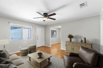 Sundance Apartments in San Marcos, TX - Foto de edificio - Building Photo