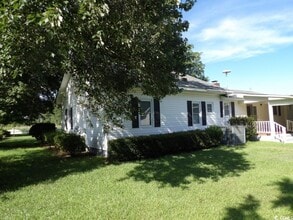 6801 Swamp Fox Hwy W in Tabor City, NC - Building Photo - Building Photo