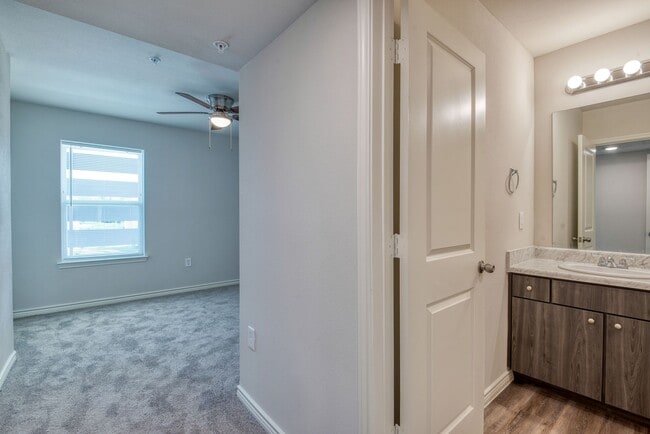 Miramonte Single Living