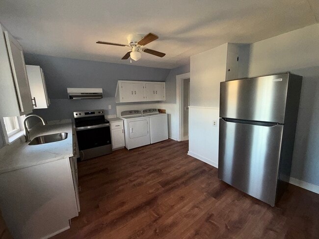 19 Forest St in Middleboro, MA - Building Photo - Building Photo