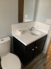 1801 N Gentry Ln in West Peoria, IL - Building Photo - Building Photo