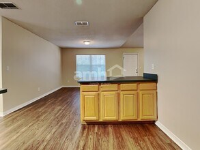 10495 McGirts Creek Dr in Jacksonville, FL - Foto de edificio - Building Photo