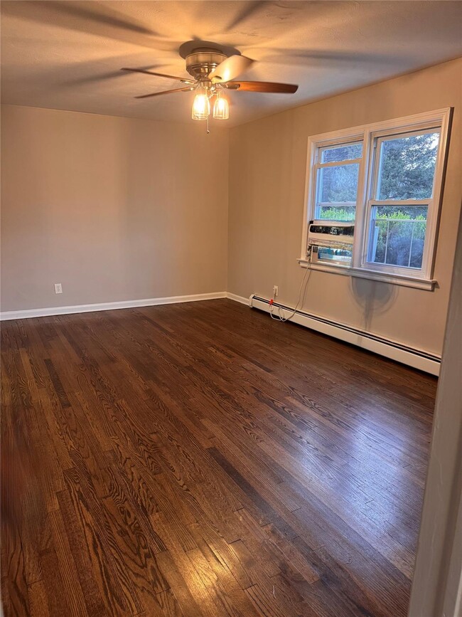 5 Tor View Ave in New City, NY - Building Photo - Building Photo