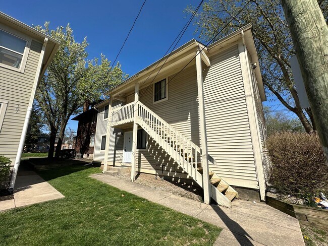 property at 113 E Lane Ave