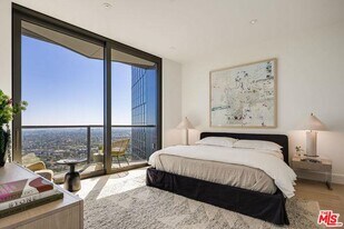 211 Elm Ct in Los Angeles, CA - Building Photo