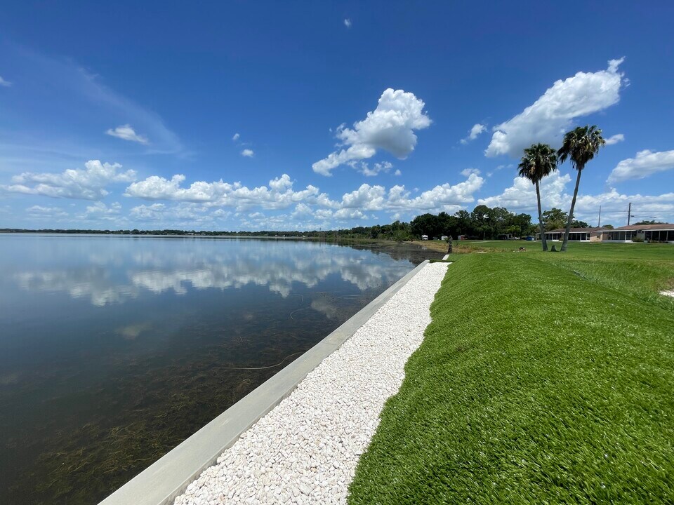 1213 W Pierce St in Lake Alfred, FL - Building Photo