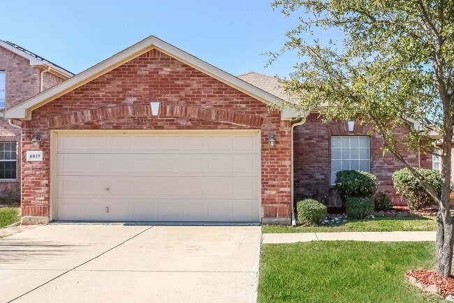 property at 6019 Harbor Glen Dr
