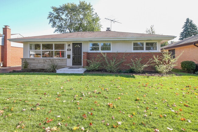 605 N Wille St in Mount Prospect, IL - Building Photo - Building Photo