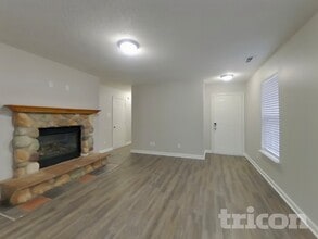 10341 Buckshire Ln in Indianapolis, IN - Foto de edificio - Building Photo