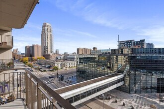 121 Washington Ave S in Minneapolis, MN - Foto de edificio - Building Photo