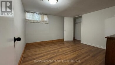 6286 Culp St in Niagara Falls, ON - Building Photo - Building Photo
