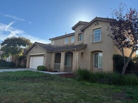 129 Goldenrod Ave in Perris, CA - Building Photo