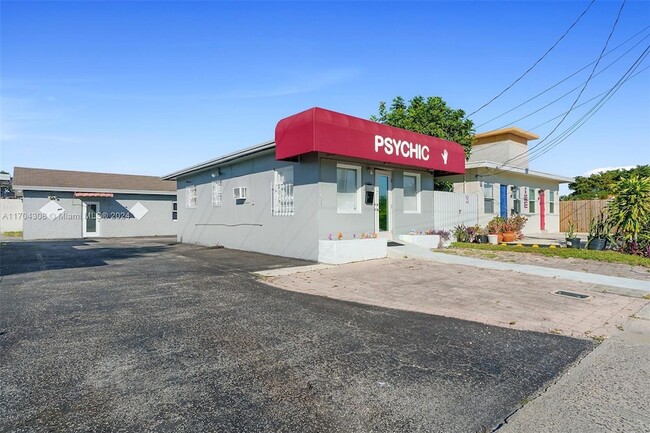 405 E Oakland Park Blvd, Unit 114C in Oakland Park, FL - Building Photo - Building Photo