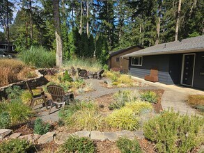 3065 NW Lynwood Cir in Corvallis, OR - Building Photo - Building Photo