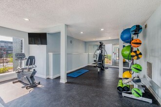 707 El Dorado Blvd in Houston, TX - Building Photo - Building Photo