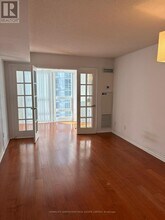 763 Bay St. in Toronto, ON - Building Photo - Building Photo