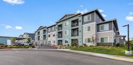 The Reserves at Pilot Butte - Phase 1 & 2 in Bend, OR - Foto de edificio - Building Photo