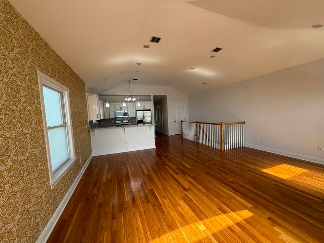 398 Cator Ave in Jersey City, NJ - Building Photo - Building Photo
