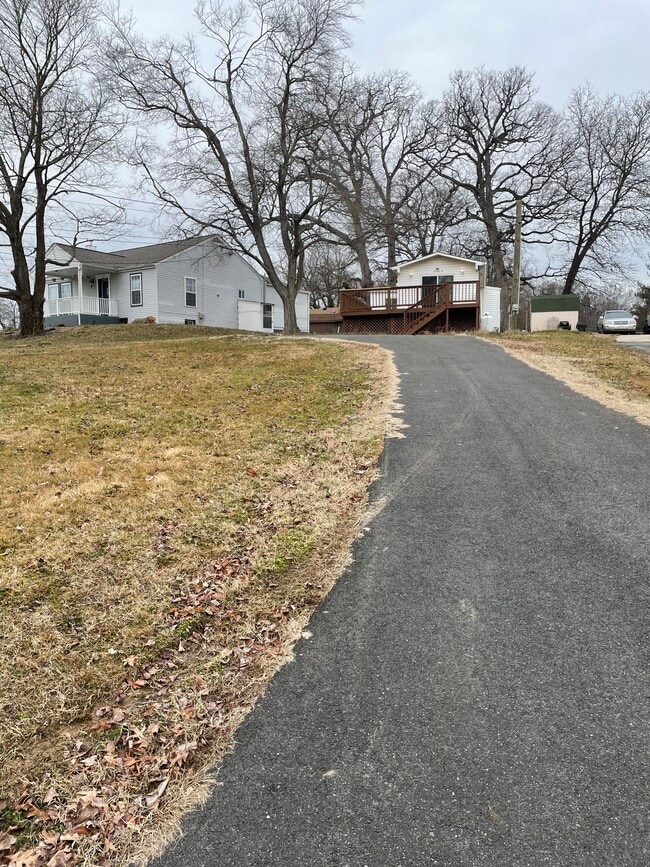 property at 2404 Roth Rd