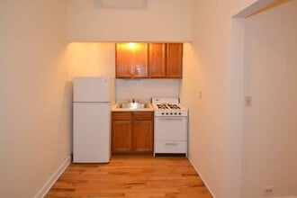 543 W Wellington Ave in Chicago, IL - Building Photo - Building Photo