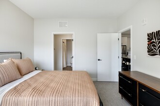 The Blakeley in Shakopee, MN - Building Photo - Building Photo