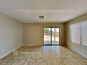 8109 W Whyman Ave in Phoenix, AZ - Building Photo - Building Photo