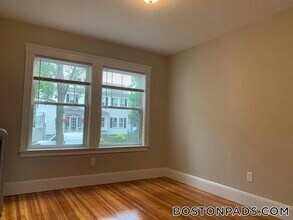 23 Moraine St in Boston, MA - Building Photo - Building Photo