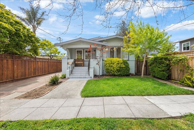 property at 3114 Madison St