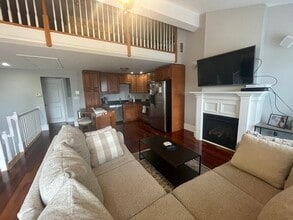719 E 4th St, Unit 3 in Boston, MA - Building Photo - Building Photo