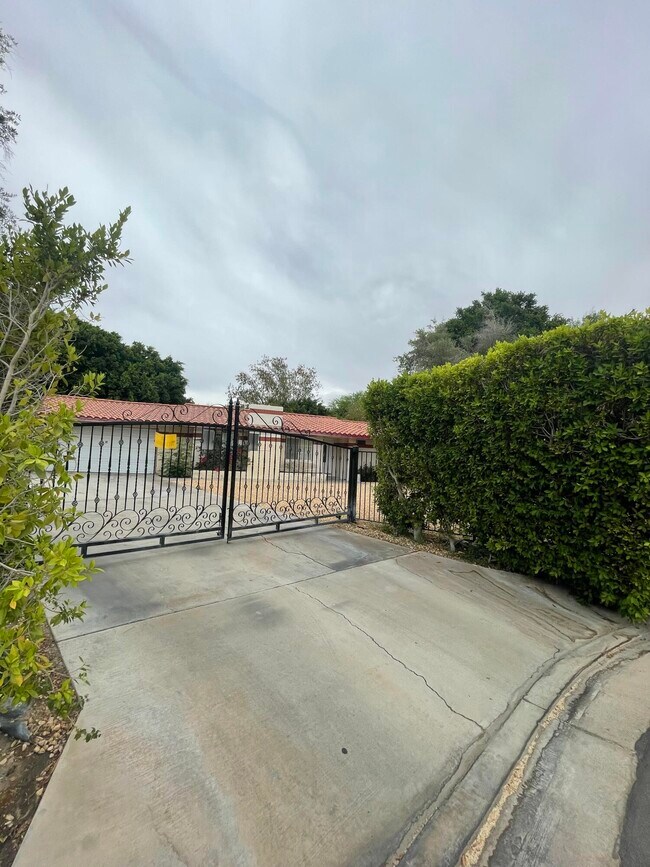 36691 Donna Cir