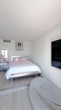 520 Brickell Key Dr, Unit A1617 in Miami, FL - Building Photo - Building Photo