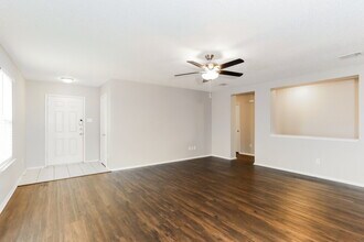 249 Heritage Dr in Crowley, TX - Building Photo - Building Photo