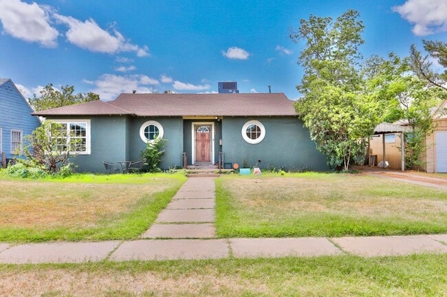 property at 2205 28th St