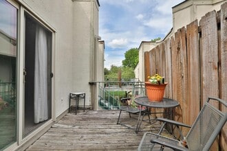 4645 Merrimar Cir E in Columbus, OH - Building Photo - Building Photo