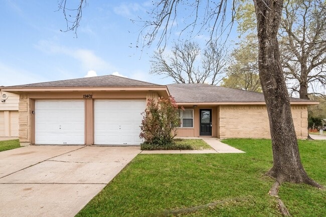 19402 San Gabriel Dr