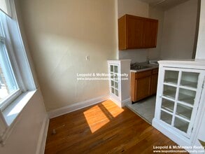 239 Kelton St, Unit 18 in Boston, MA - Foto de edificio - Building Photo