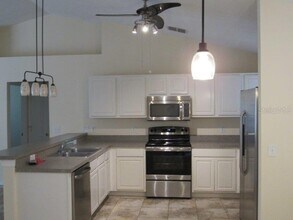 926 Cork Oak Ln in Minneola, FL - Building Photo - Building Photo
