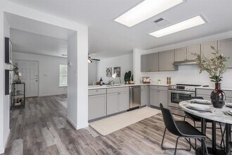 10732 Marshitahs Way in Austin, TX - Building Photo - Building Photo