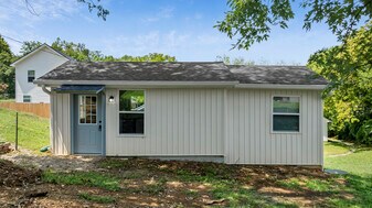 4635 Harsch St in Knoxville, TN - Building Photo