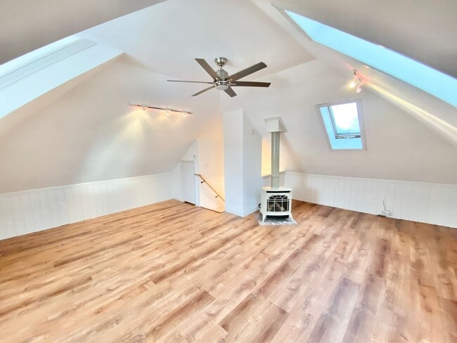 69 Russell St in Winooski, VT - Building Photo - Building Photo