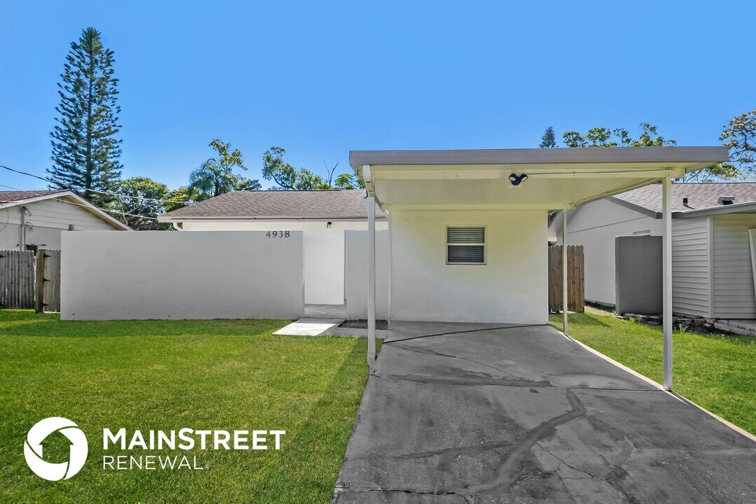 4938 GEORGE in Sarasota, FL - Building Photo