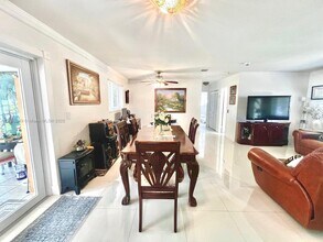 17955 NW 44th Ct in Miami Gardens, FL - Building Photo - Building Photo